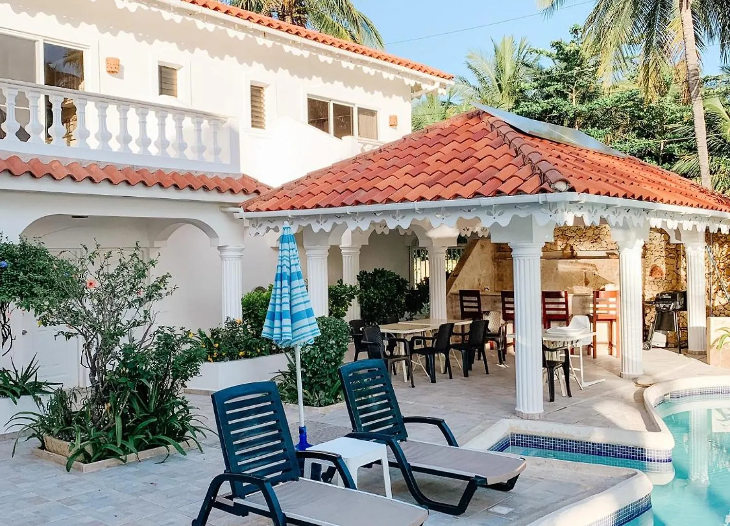 Brisas Doradas Beachfront Villa Καμπαρέτε