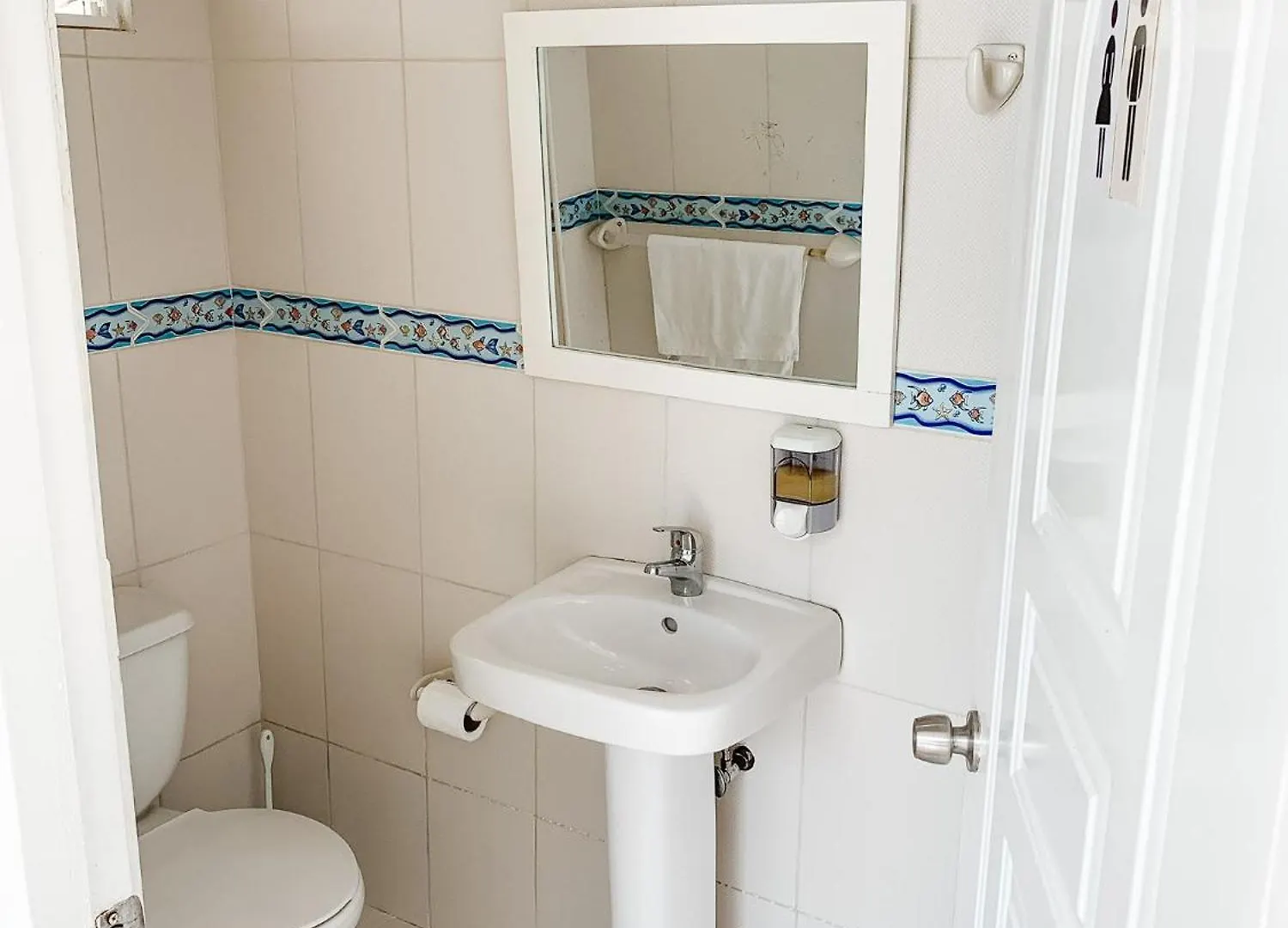 Brisas Doradas Beachfront Villa 카바레테 아파트호텔