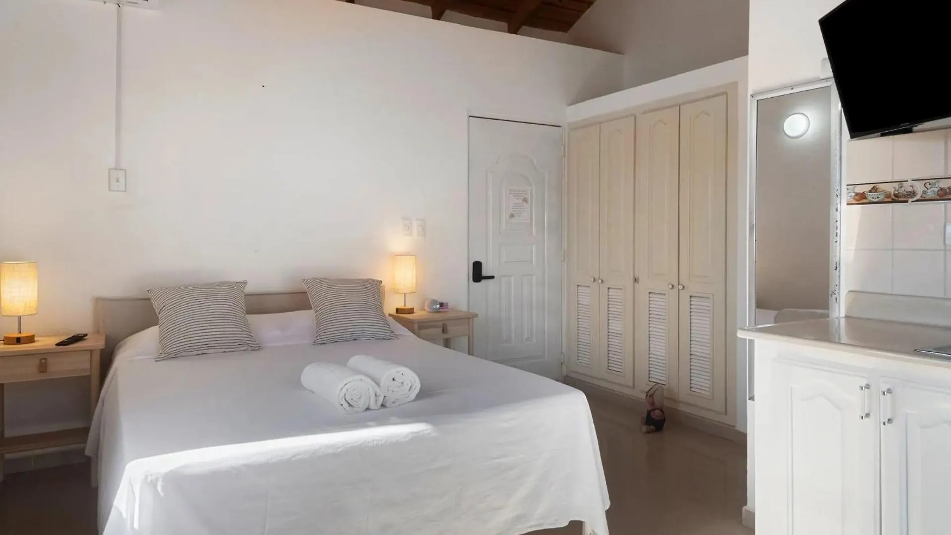 Brisas Doradas Beachfront Villa 카바레테 0*,  도미니카 공화국